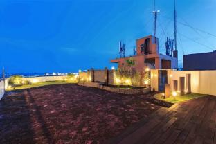 sarrosa international hotel and residential suites