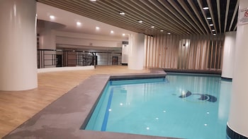 sarrosa international hotel and residential suites