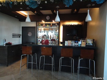 sarrosa international hotel and residential suites