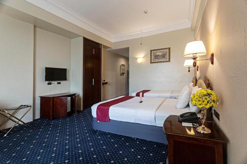 sarrosa international hotel and residential suites