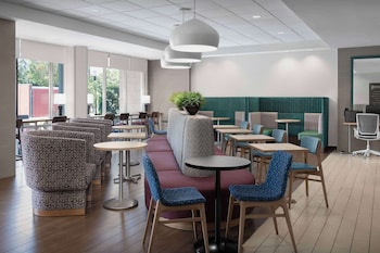 Home2 Suites By Hilton Greensboro Airport, Nc,Friendship>>Charlotte,3 star