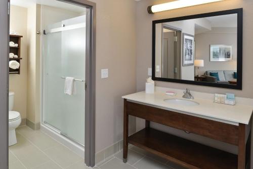 hampton inn and suites des moines downtown