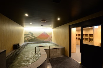 first cabin midousuji namba