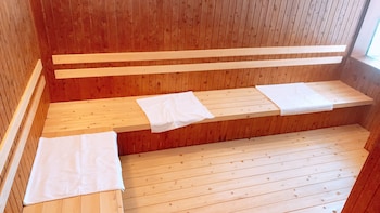 first cabin midousuji namba