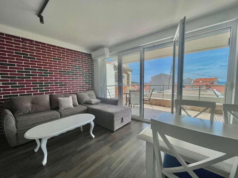 bucanero apartments
