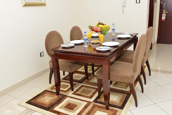 al manar hotel apartments