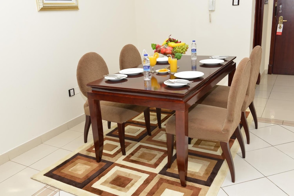 al manar hotel apartments