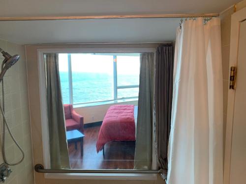 Atlantic Palace Suites,,3 star