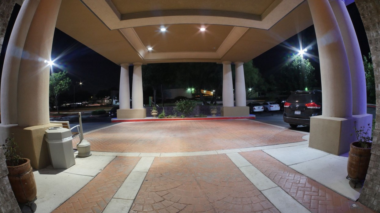 best western medical center north inn and suites nea