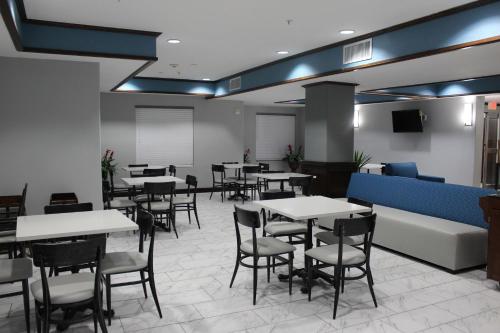 best western medical center north inn and suites nea