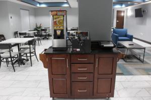 best western medical center north inn and suites nea