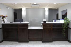 best western medical center north inn and suites nea