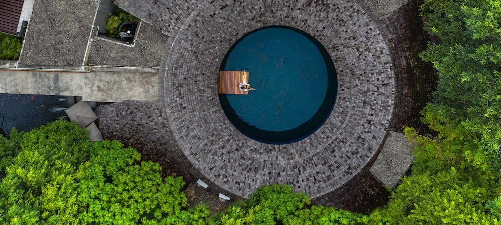 renaissance phuket resort and spa