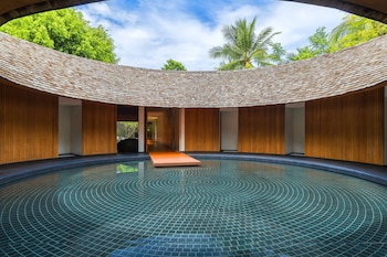 renaissance phuket resort and spa
