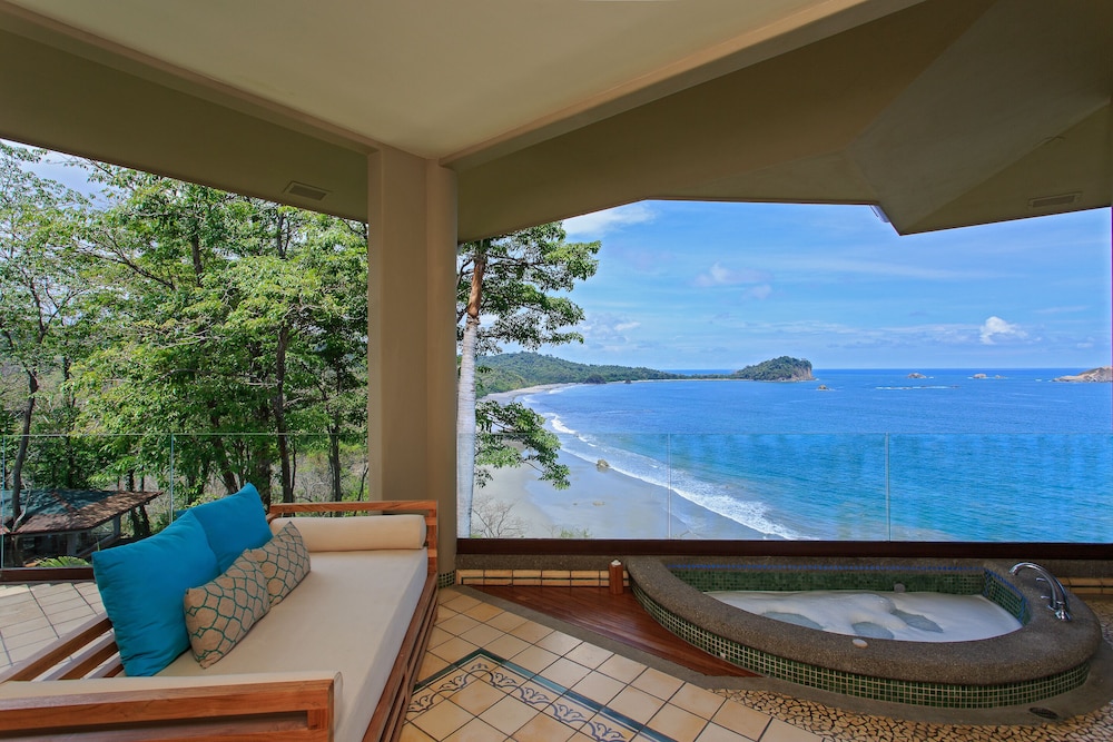 arenas del mar beachfront and rainforest resort