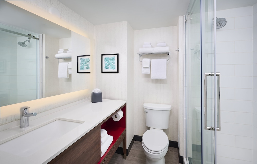 holiday inn burlington conference centre by ihg