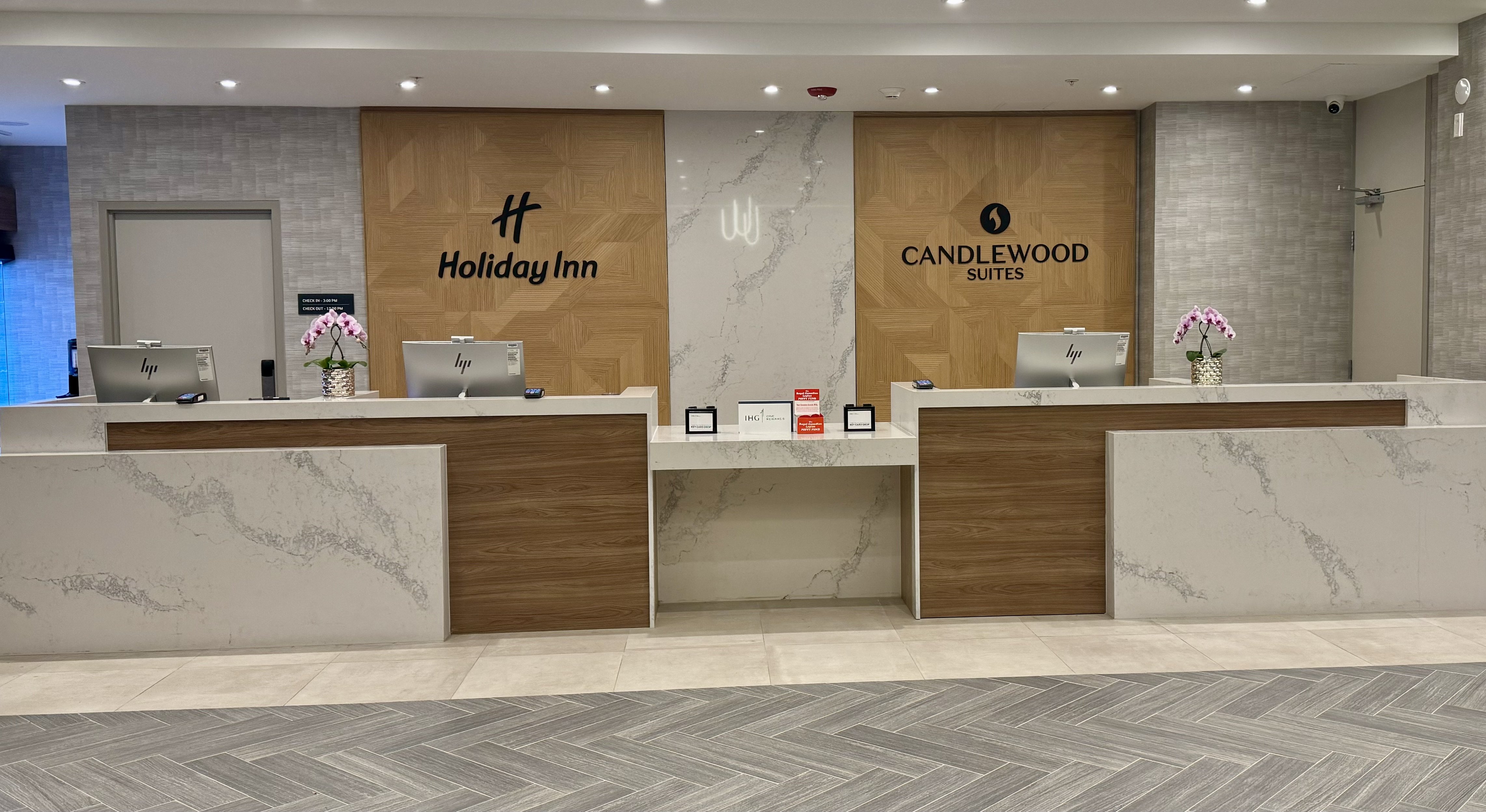 holiday inn burlington conference centre by ihg