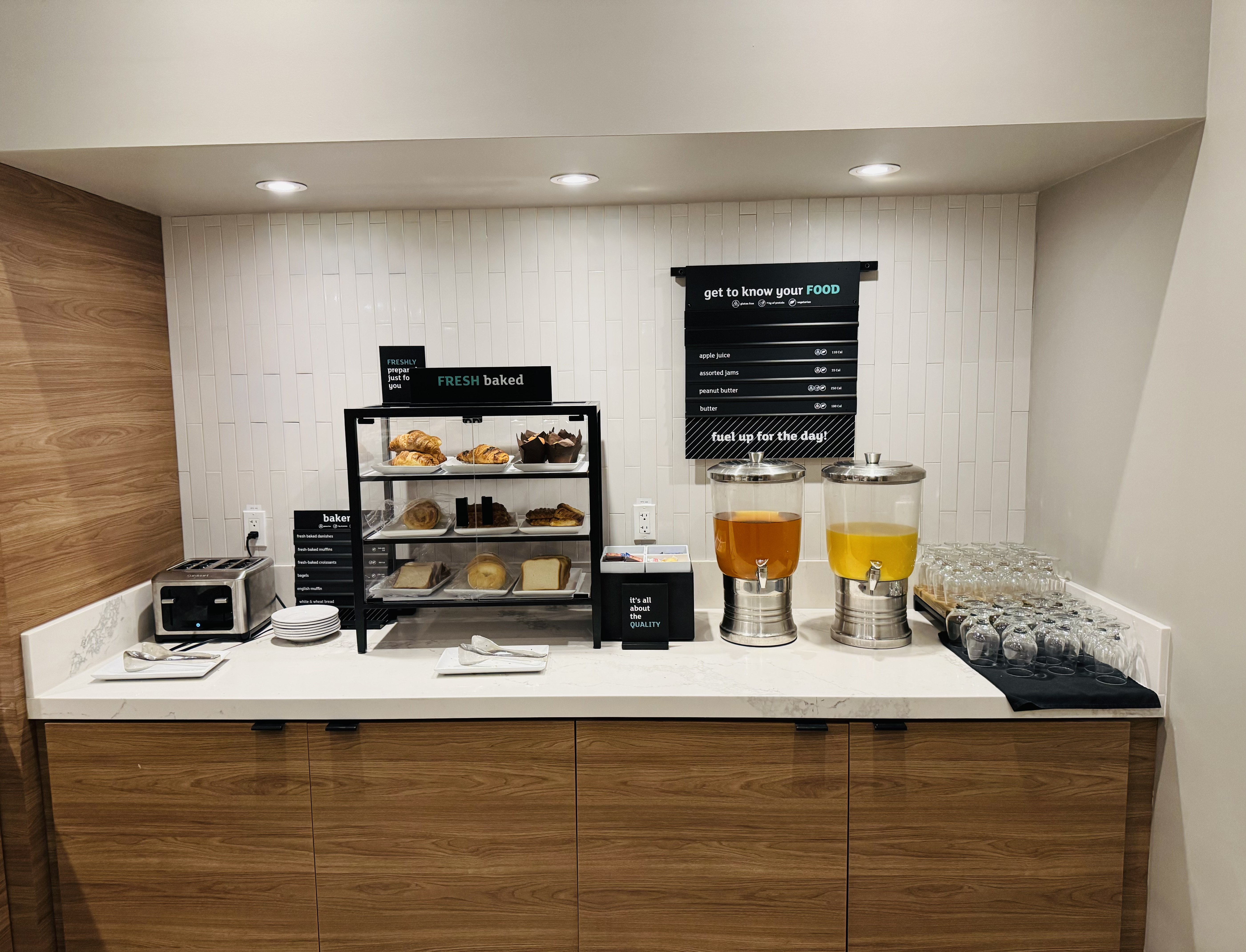holiday inn burlington conference centre by ihg