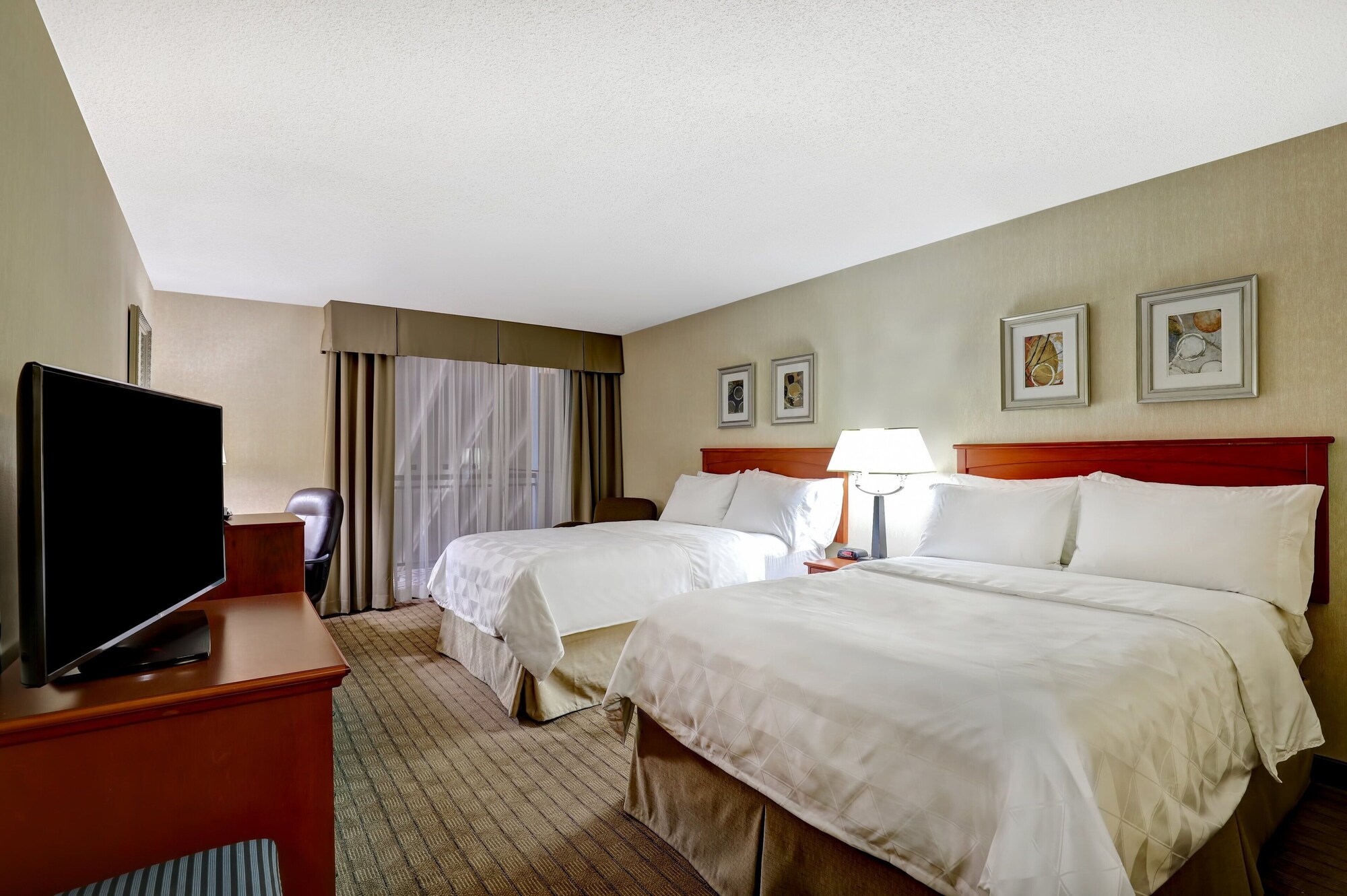 holiday inn burlington conference centre by ihg