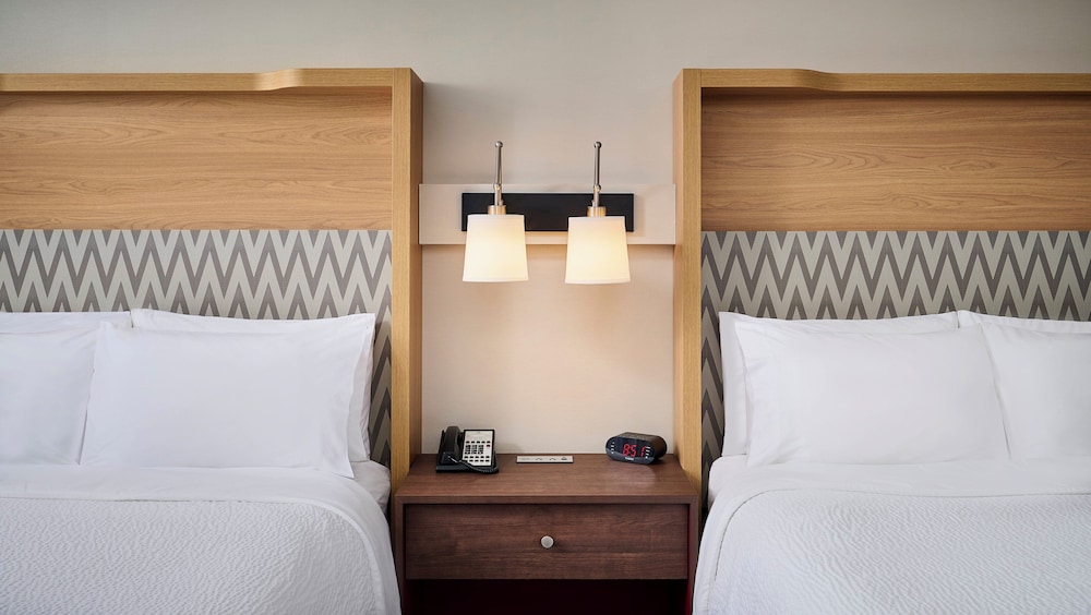 holiday inn burlington conference centre by ihg