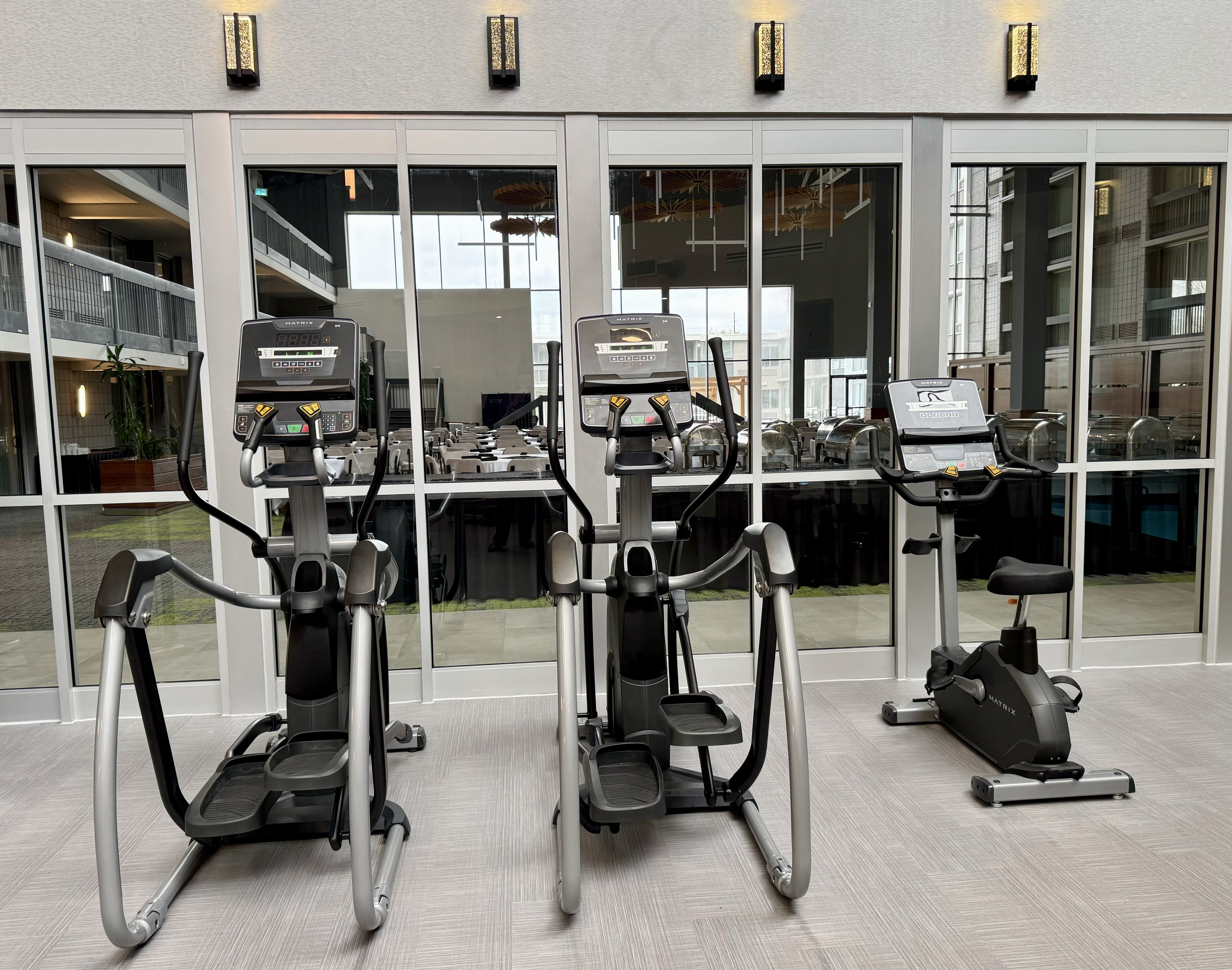 holiday inn burlington conference centre by ihg