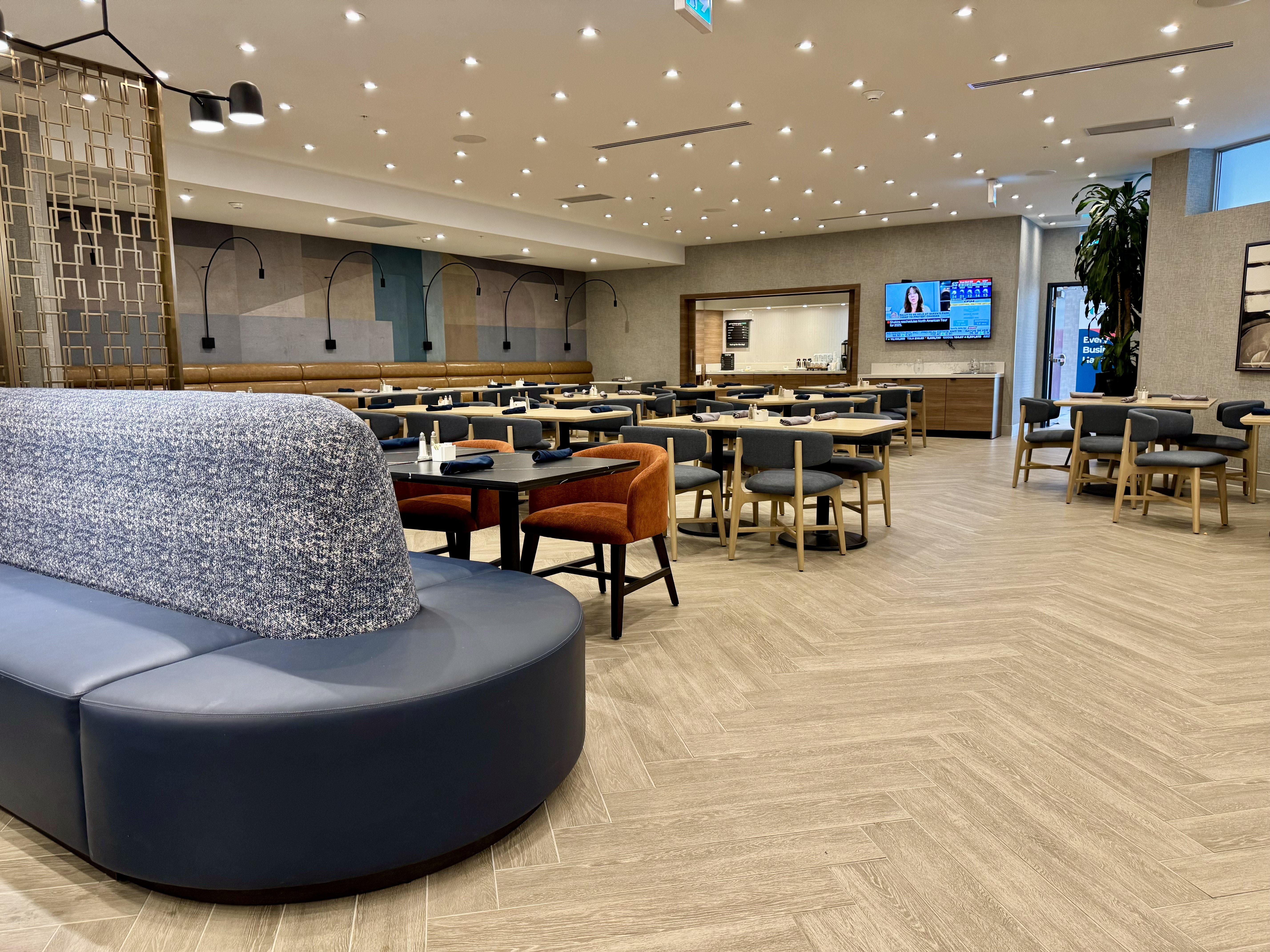 holiday inn burlington conference centre by ihg
