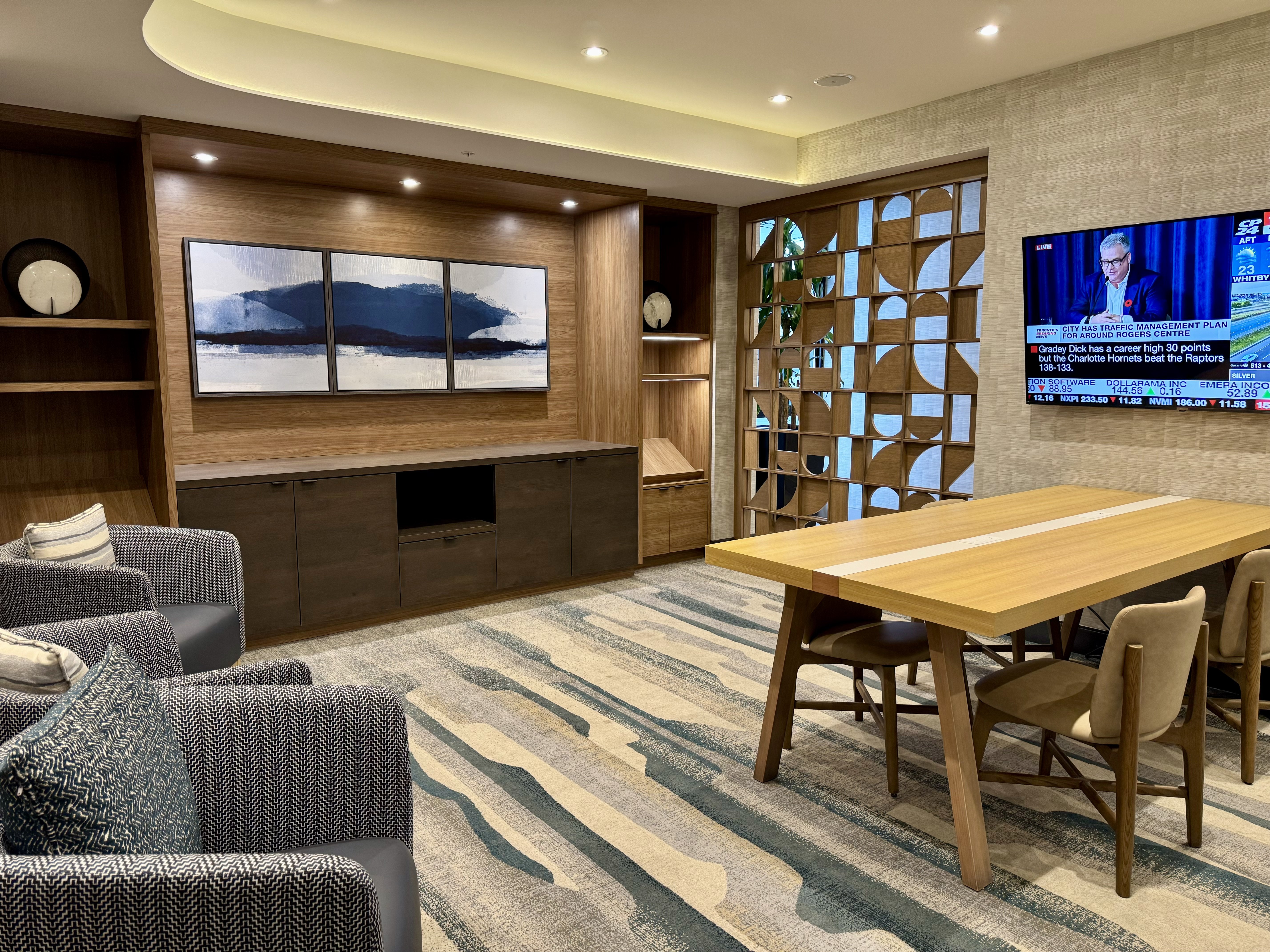 holiday inn burlington conference centre by ihg