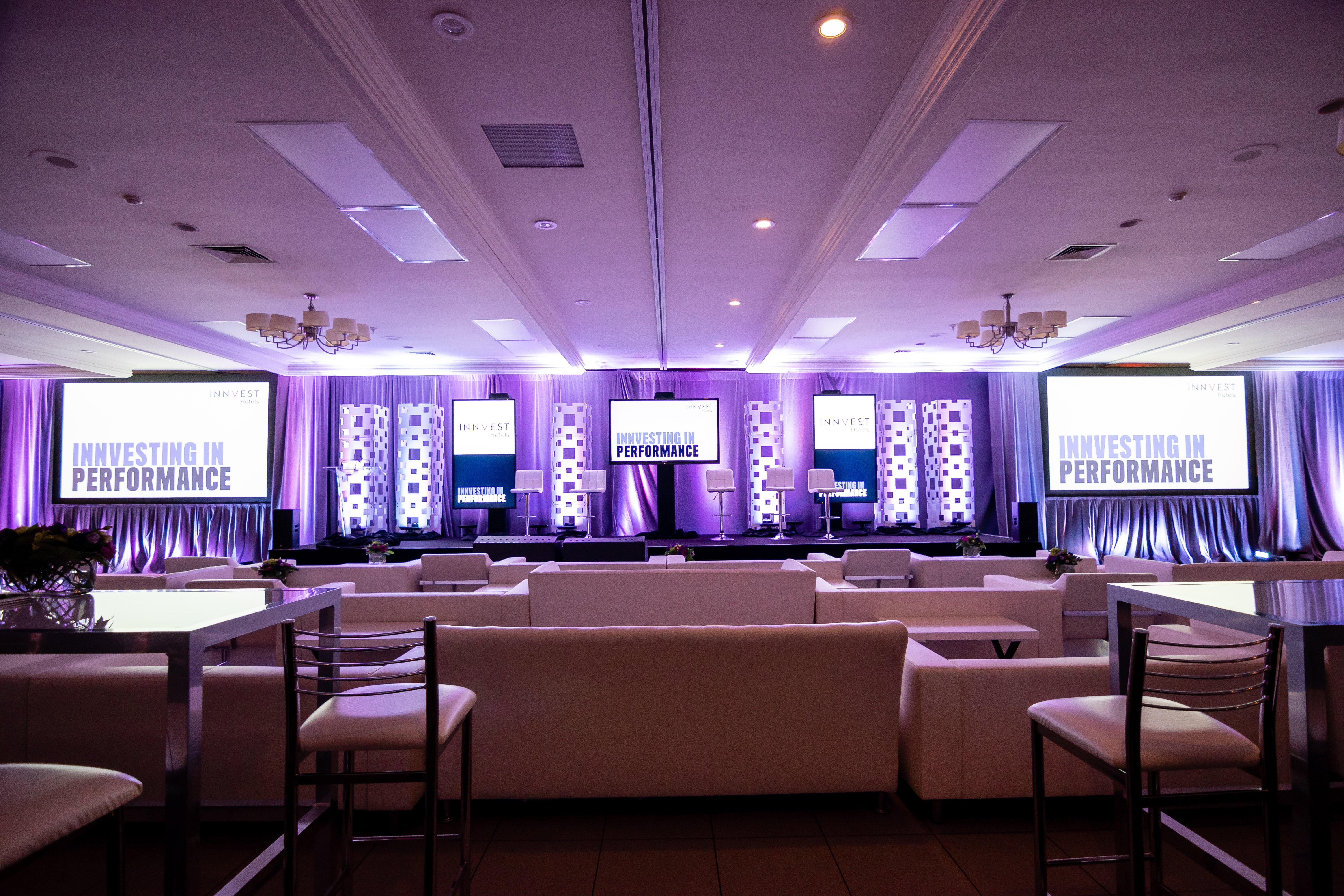 holiday inn burlington conference centre by ihg