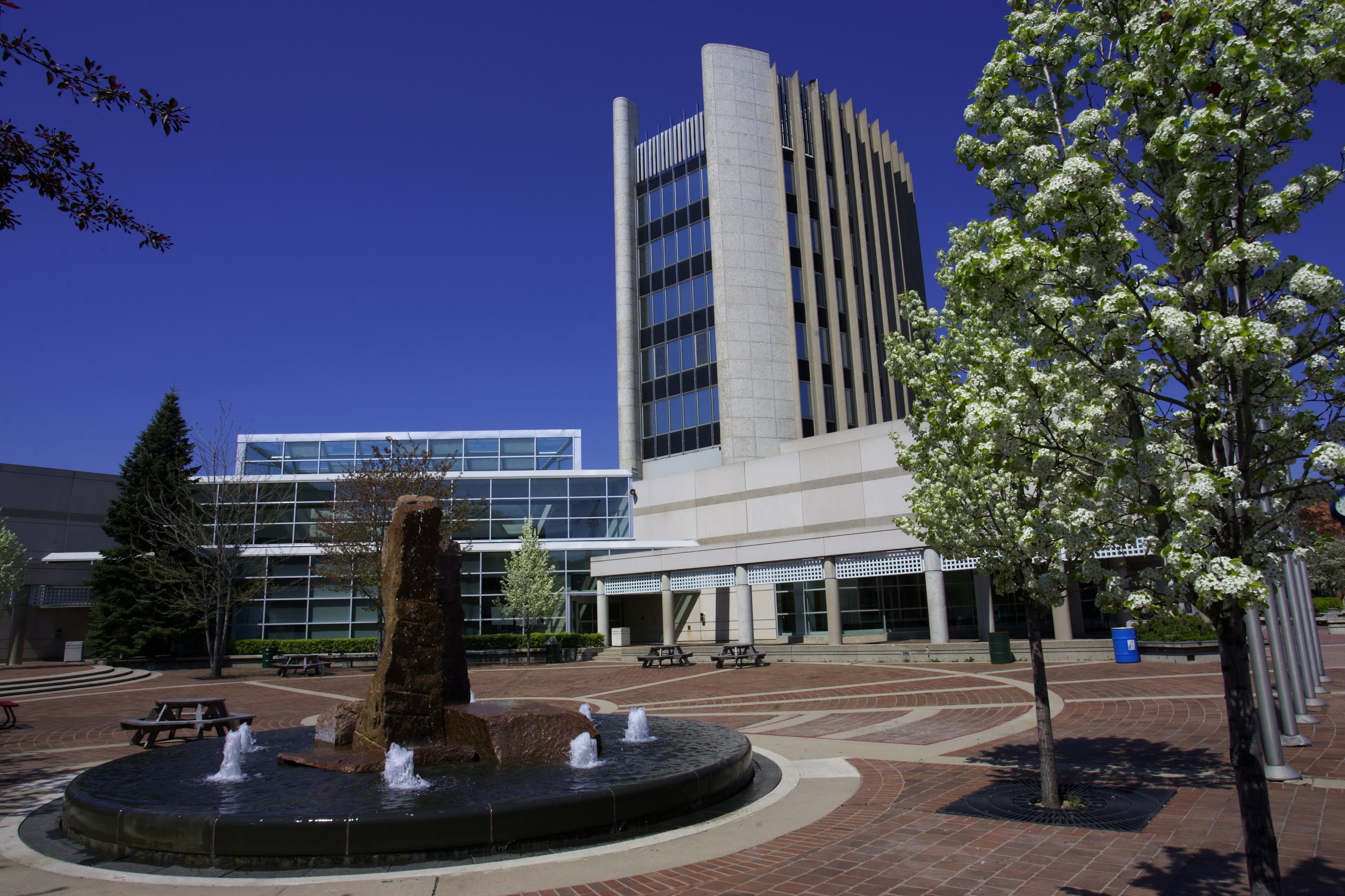 holiday inn burlington conference centre by ihg
