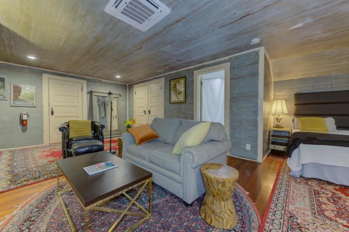 oak hall bnb