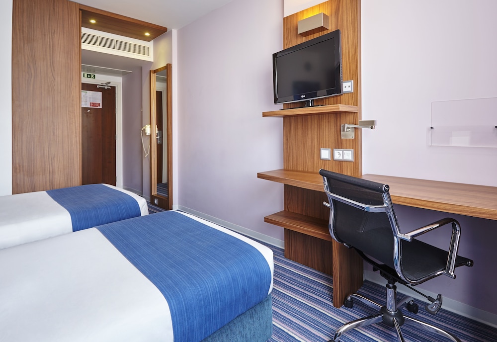 holiday inn express lisbon alfragide by ihg
