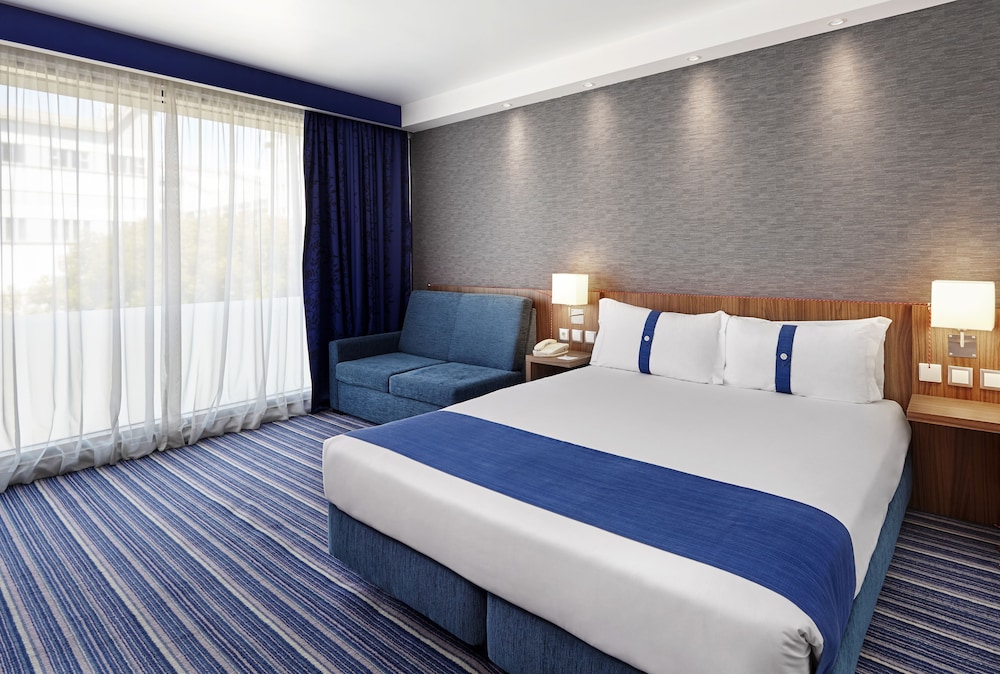 holiday inn express lisbon alfragide by ihg