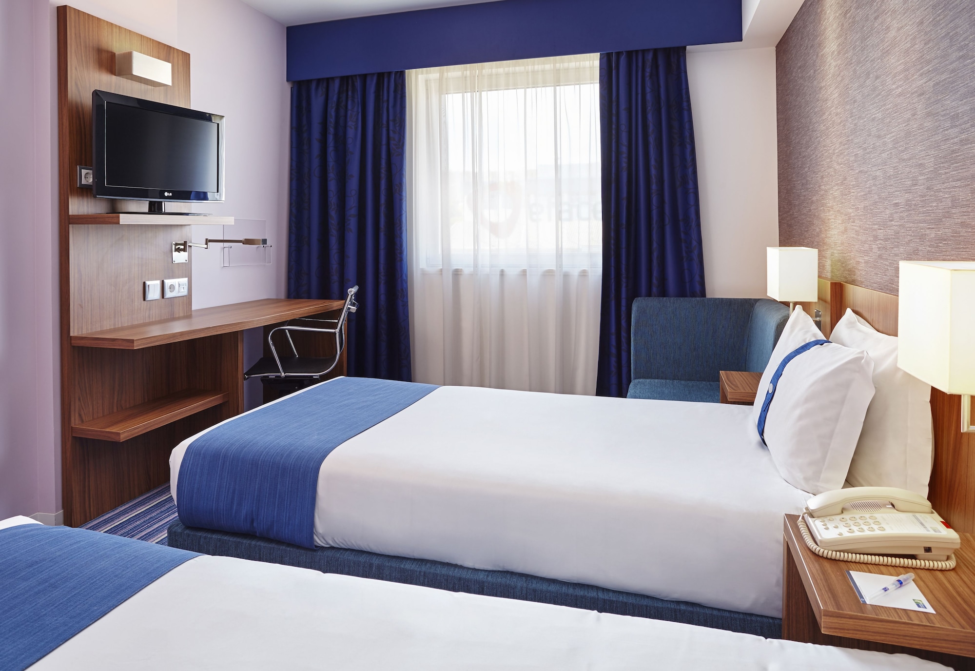 holiday inn express lisbon alfragide by ihg