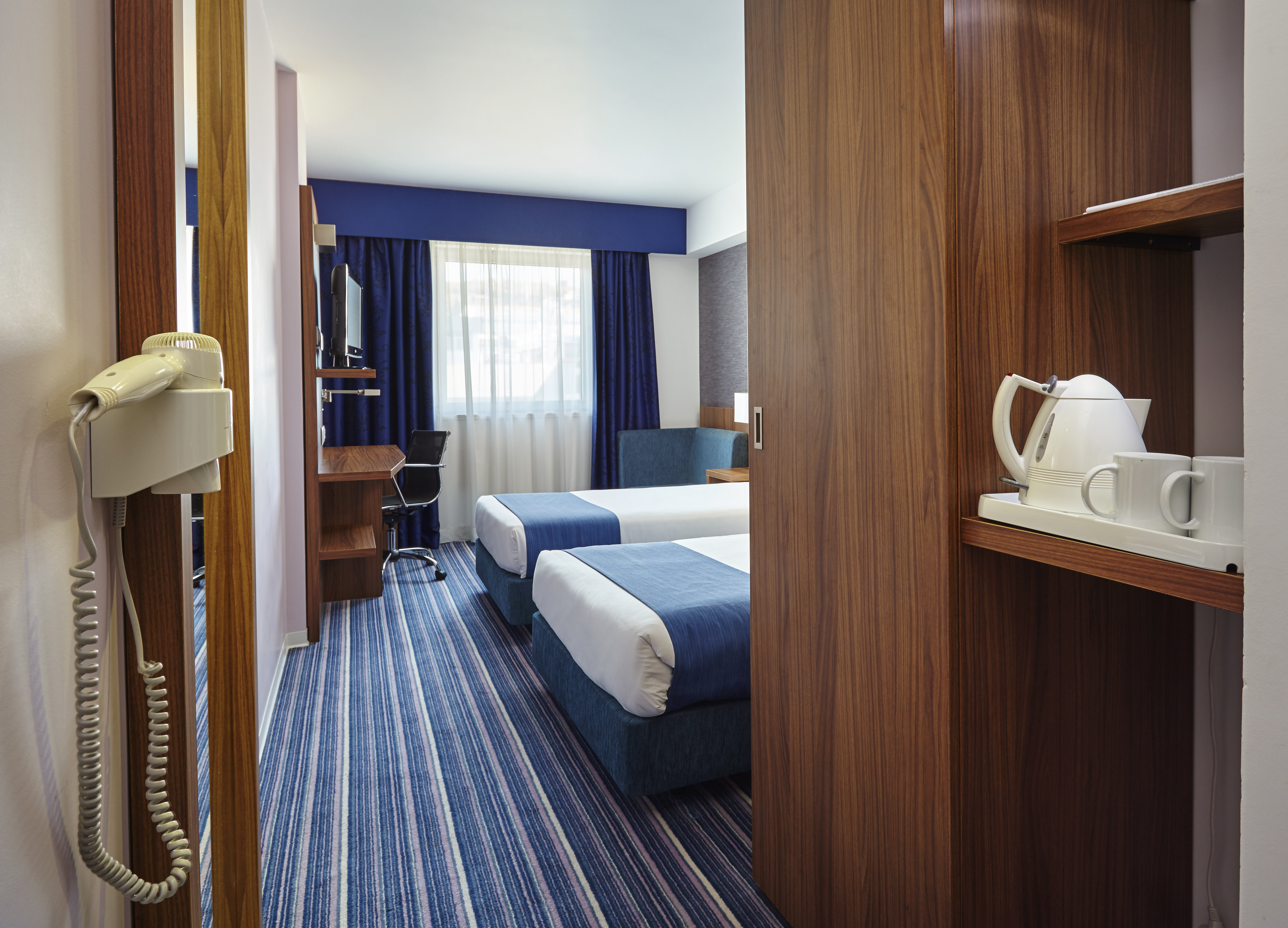 holiday inn express lisbon alfragide by ihg