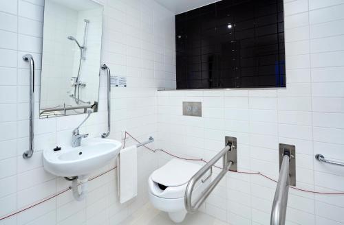 holiday inn express lisbon alfragide by ihg
