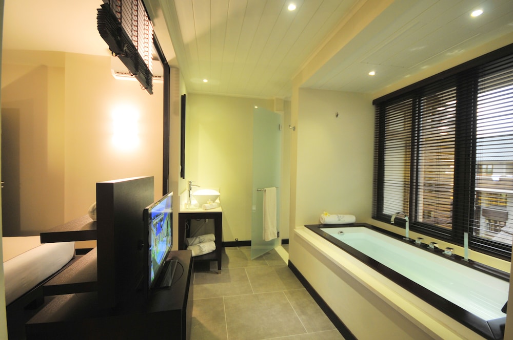 domaine des alizees and spa by fine and country