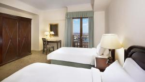 Cairo World Trade Center Hotel & Residences,Giza>>Cairo,4 star