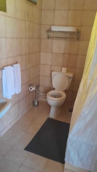 St.Joseph Hotel,Near Luxor Temple,2 star