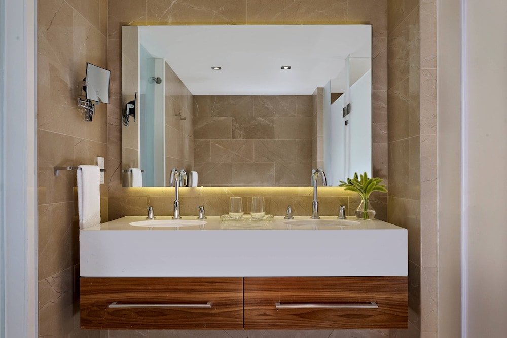 the ritz carlton herzliya