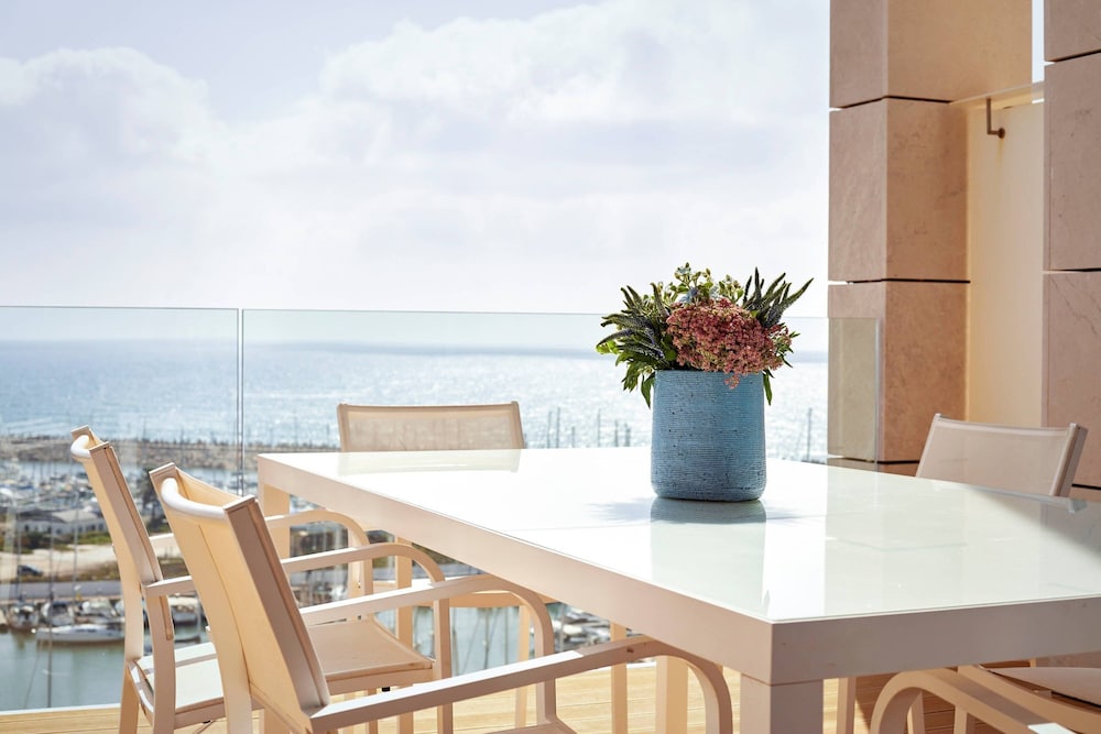 the ritz carlton herzliya