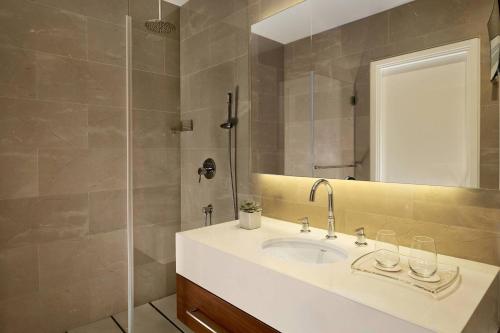 the ritz carlton herzliya