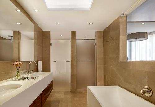 the ritz carlton herzliya
