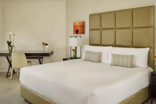 the ritz carlton herzliya