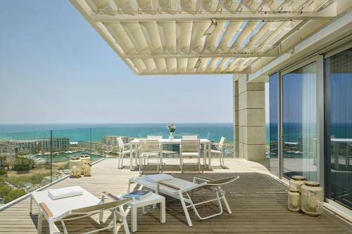 the ritz carlton herzliya