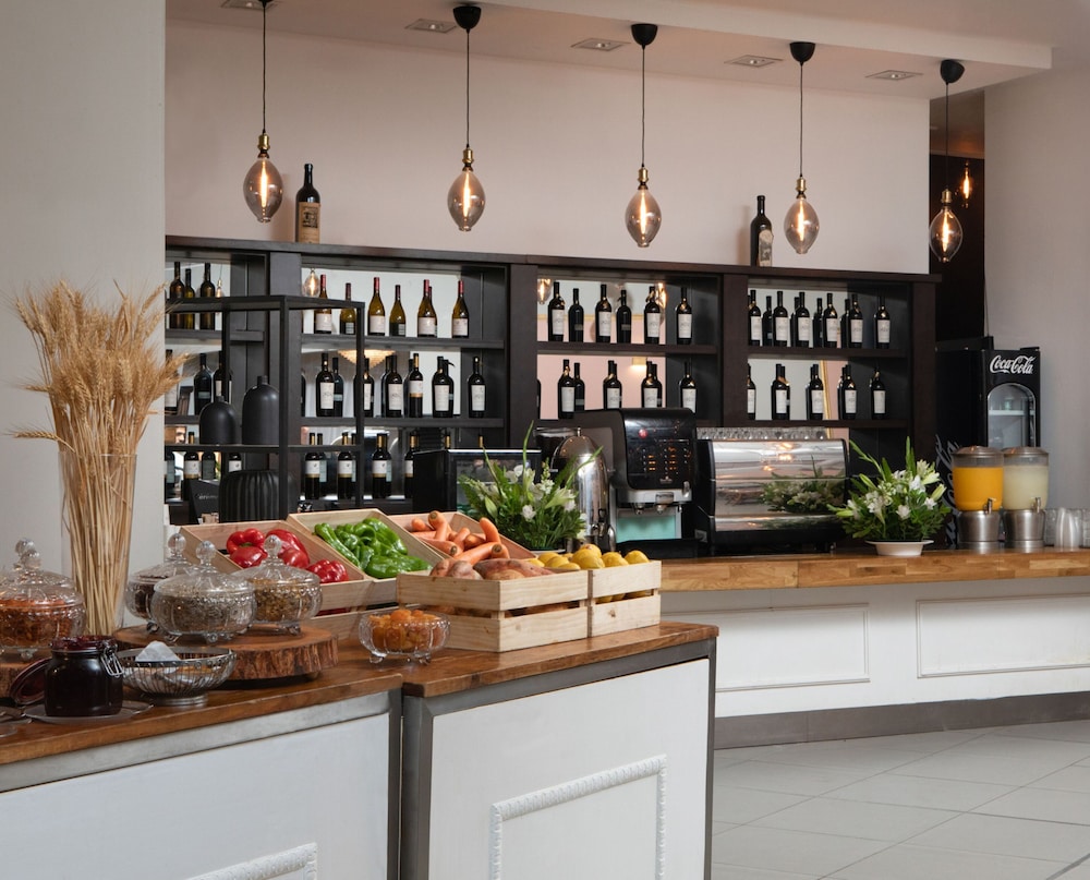 island luxurious suites hotel