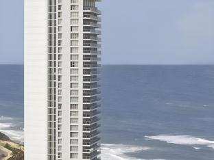 island luxurious suites hotel