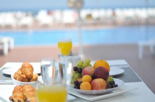 island luxurious suites hotel