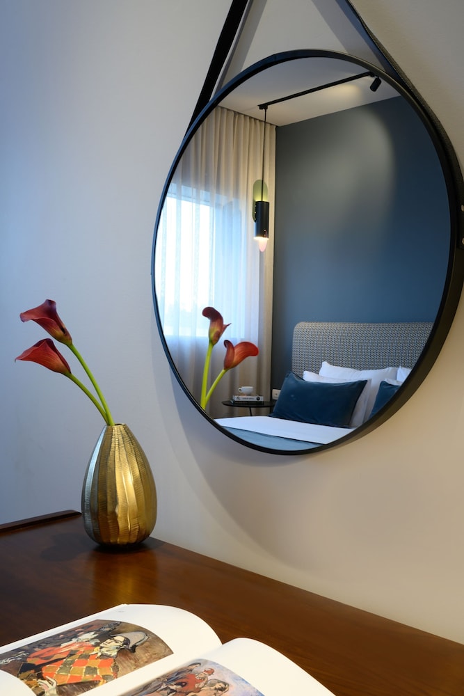sadot hotel ben gurion airport an atlas boutique hotel