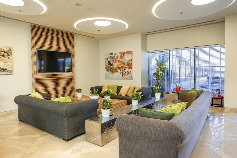 sadot hotel ben gurion airport an atlas boutique hotel
