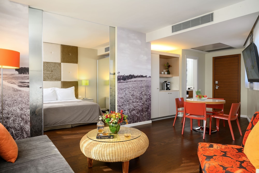 sadot hotel ben gurion airport an atlas boutique hotel